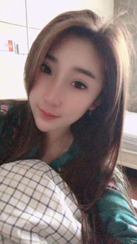 城北客运站的漂亮妹子